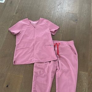 Fig rose color scrub set